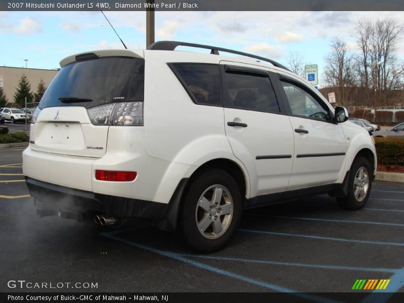 Diamond White Pearl / Black 2007 Mitsubishi Outlander LS 4WD