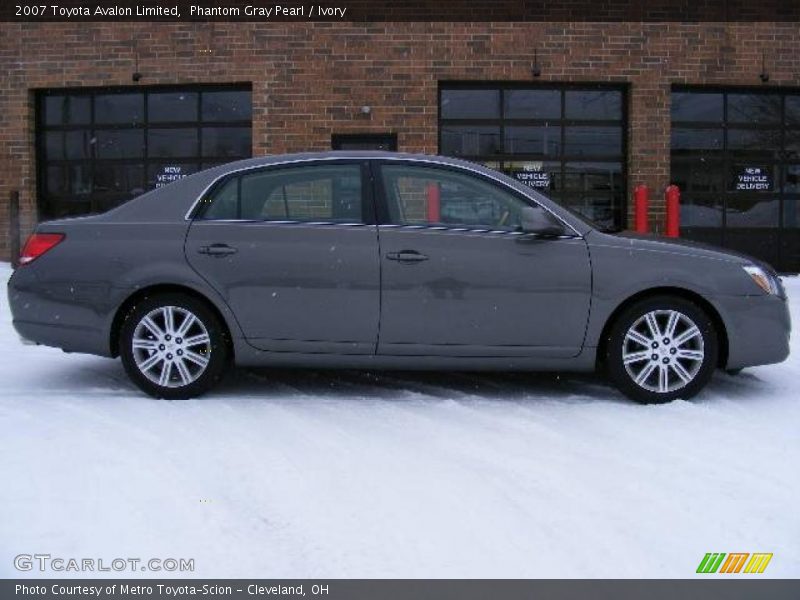 Phantom Gray Pearl / Ivory 2007 Toyota Avalon Limited