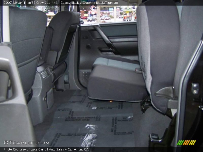 Galaxy Black / Graphite Black/Titanium 2007 Nissan Titan SE Crew Cab 4x4