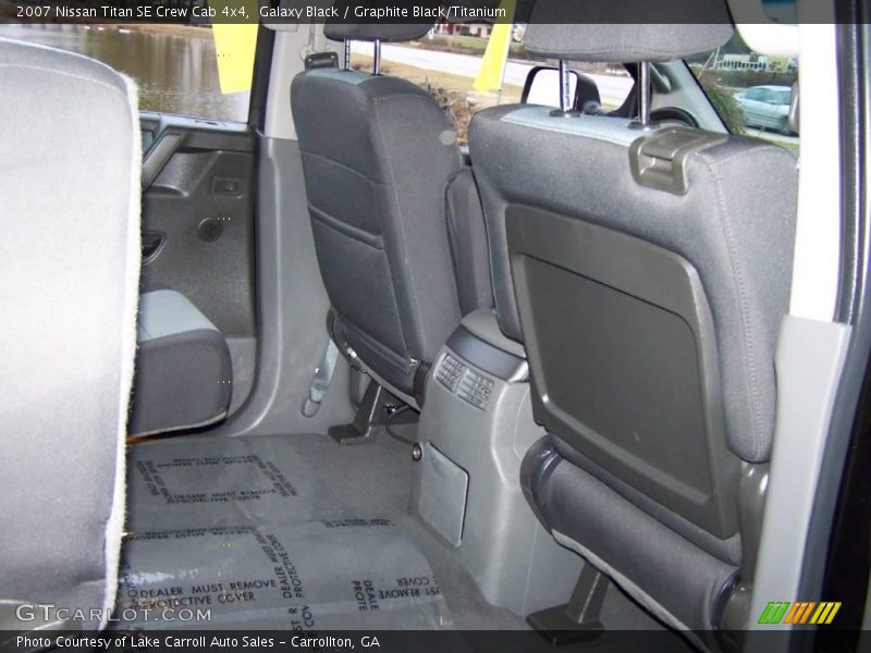 Galaxy Black / Graphite Black/Titanium 2007 Nissan Titan SE Crew Cab 4x4