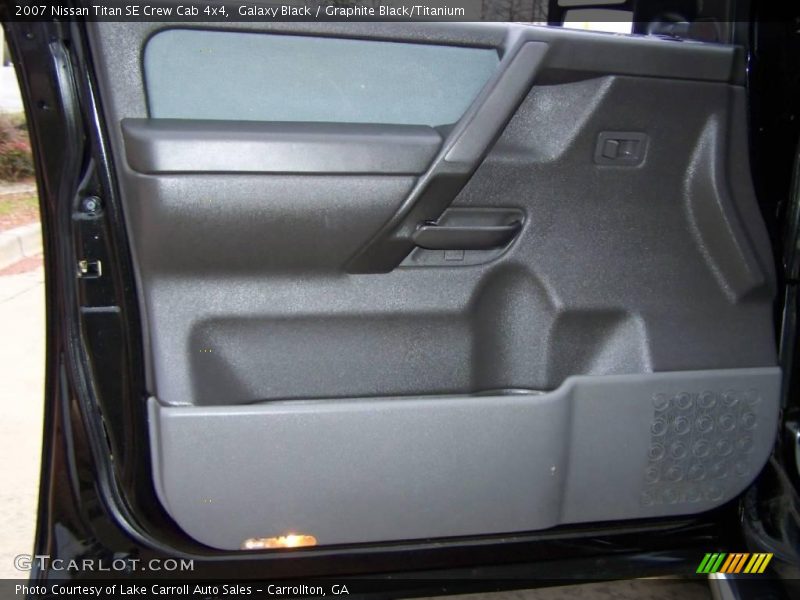 Galaxy Black / Graphite Black/Titanium 2007 Nissan Titan SE Crew Cab 4x4