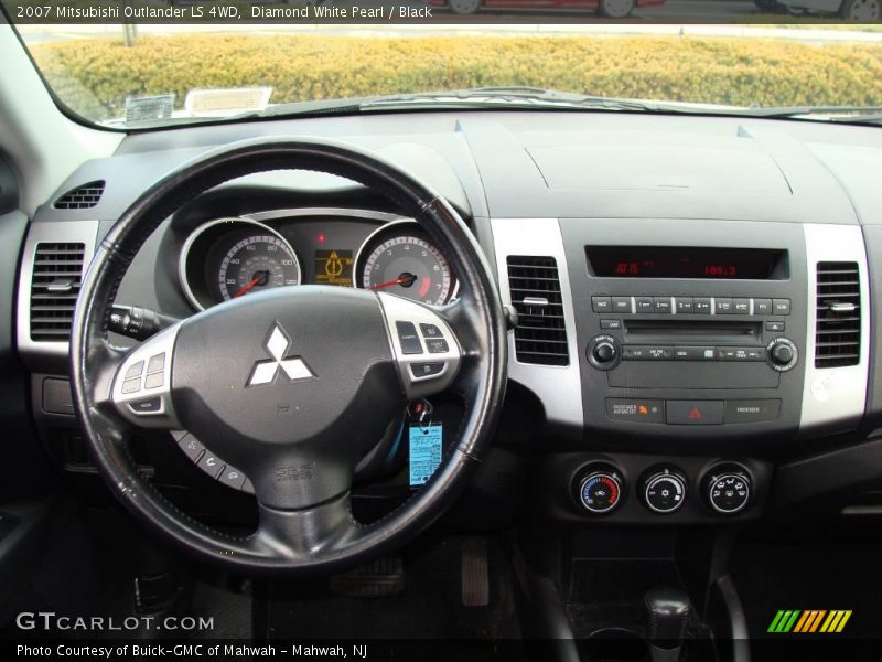 Diamond White Pearl / Black 2007 Mitsubishi Outlander LS 4WD