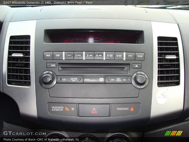 Diamond White Pearl / Black 2007 Mitsubishi Outlander LS 4WD