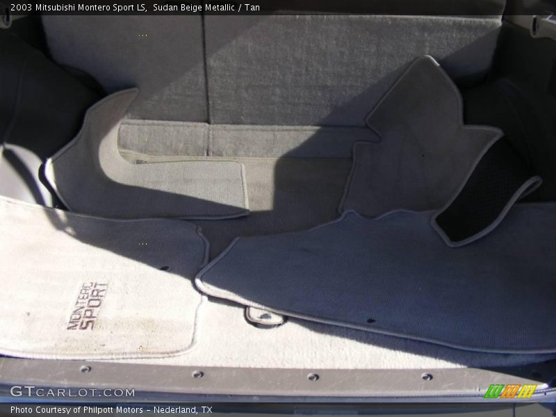 Sudan Beige Metallic / Tan 2003 Mitsubishi Montero Sport LS