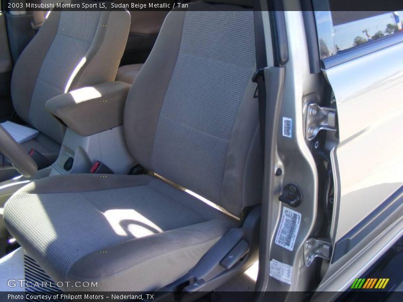 Sudan Beige Metallic / Tan 2003 Mitsubishi Montero Sport LS