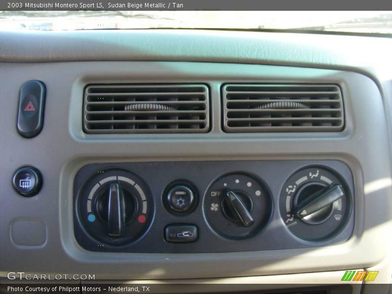 Sudan Beige Metallic / Tan 2003 Mitsubishi Montero Sport LS