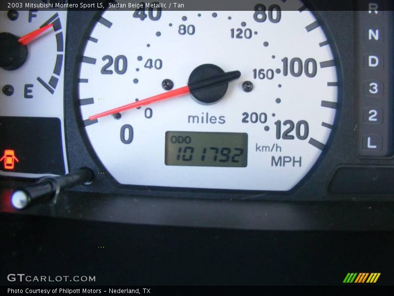 Sudan Beige Metallic / Tan 2003 Mitsubishi Montero Sport LS