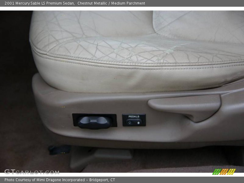 Chestnut Metallic / Medium Parchment 2001 Mercury Sable LS Premium Sedan