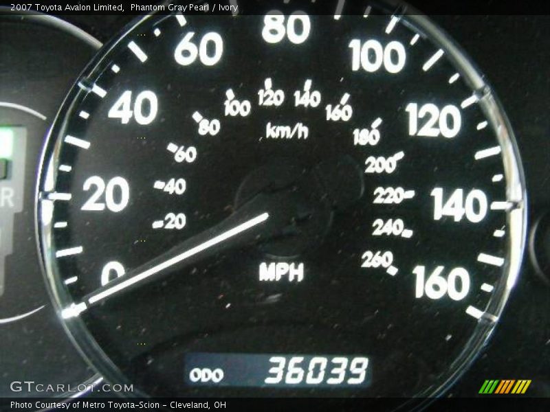 Phantom Gray Pearl / Ivory 2007 Toyota Avalon Limited