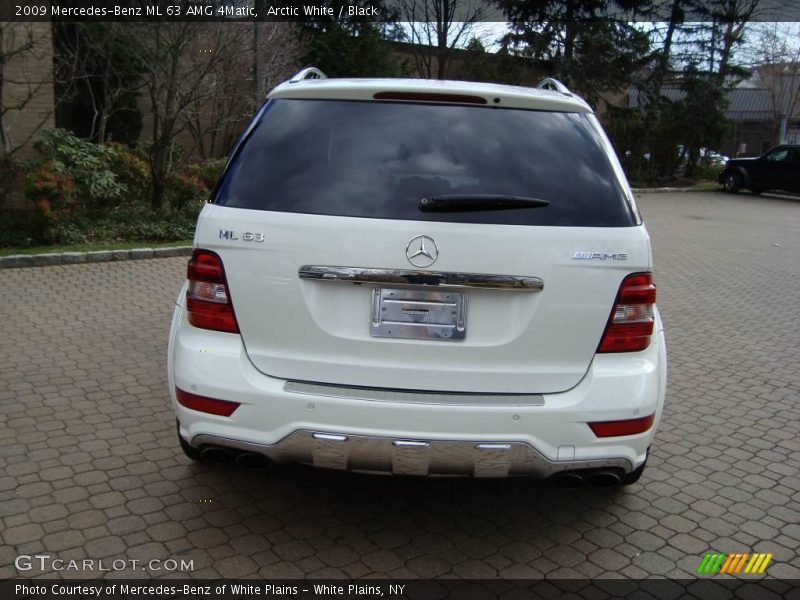 Arctic White / Black 2009 Mercedes-Benz ML 63 AMG 4Matic