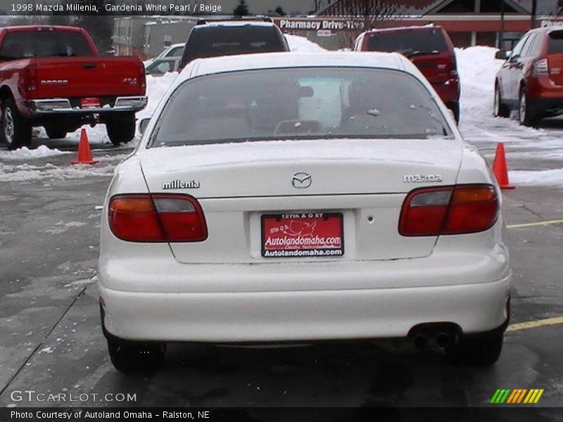 Gardenia White Pearl / Beige 1998 Mazda Millenia