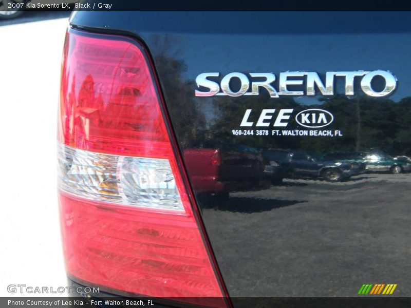 Black / Gray 2007 Kia Sorento LX