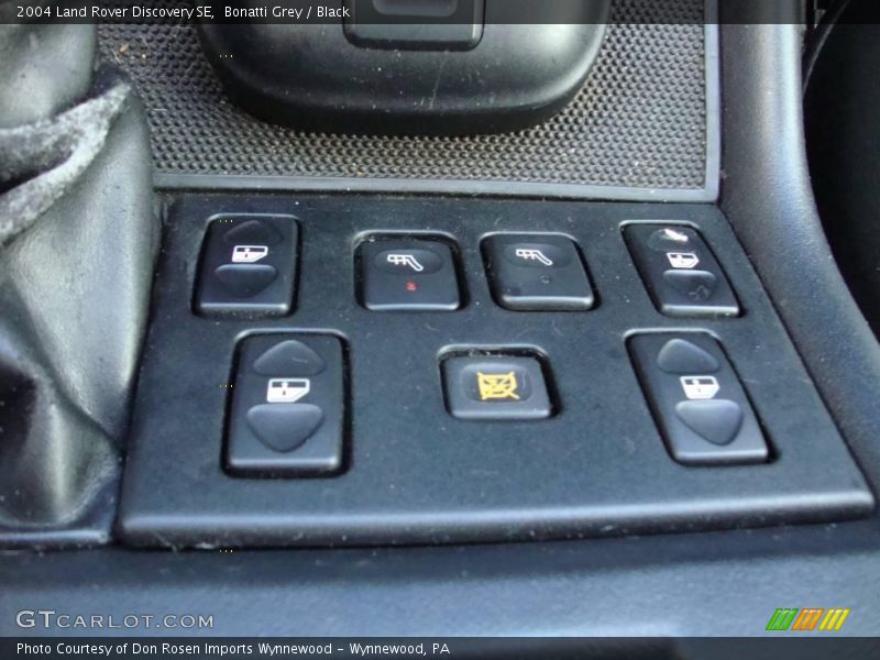 Bonatti Grey / Black 2004 Land Rover Discovery SE