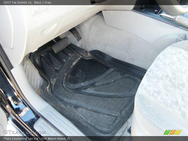 Black / Gray 2007 Kia Sorento LX