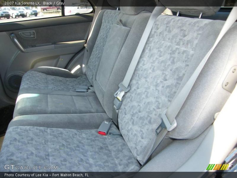 Black / Gray 2007 Kia Sorento LX