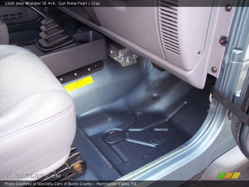 Gun Metal Pearl / Gray 1998 Jeep Wrangler SE 4x4