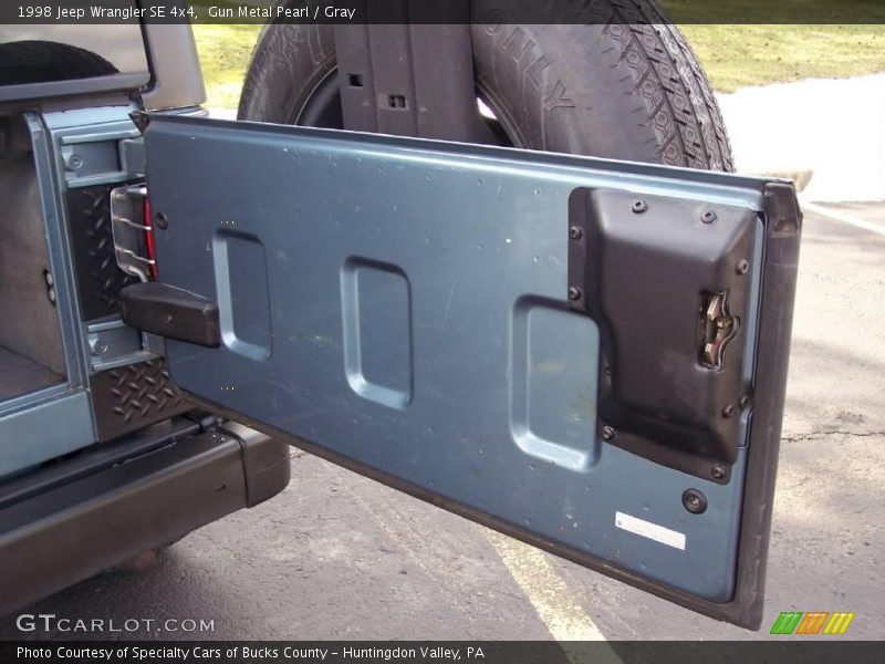 Gun Metal Pearl / Gray 1998 Jeep Wrangler SE 4x4