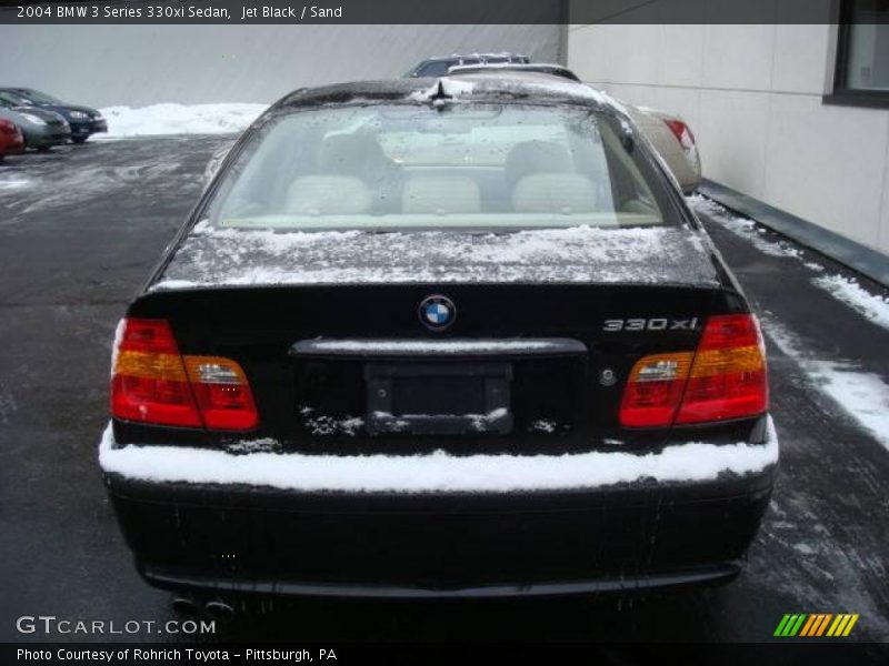 Jet Black / Sand 2004 BMW 3 Series 330xi Sedan