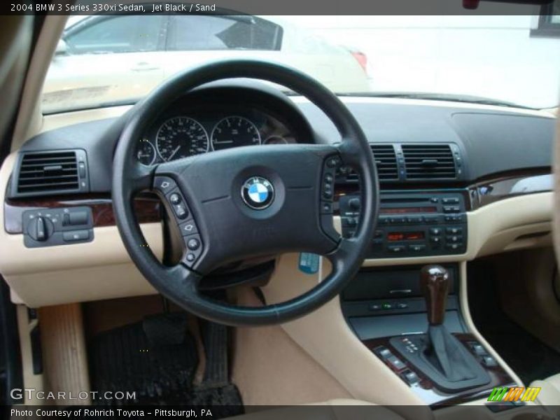 Jet Black / Sand 2004 BMW 3 Series 330xi Sedan
