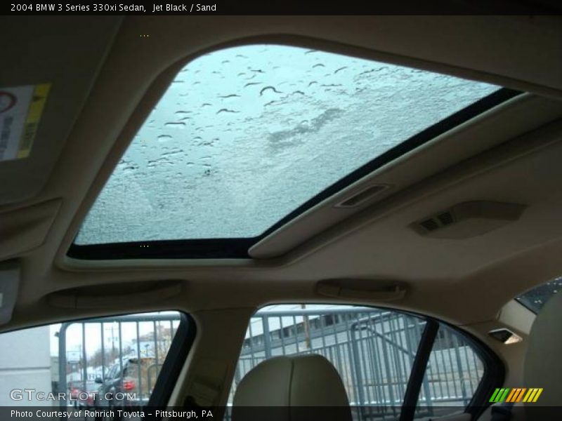 Jet Black / Sand 2004 BMW 3 Series 330xi Sedan