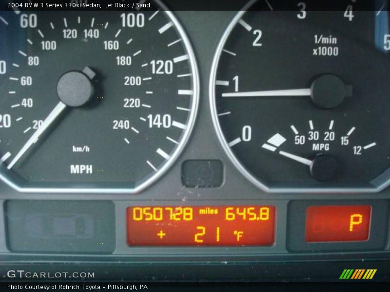 Jet Black / Sand 2004 BMW 3 Series 330xi Sedan
