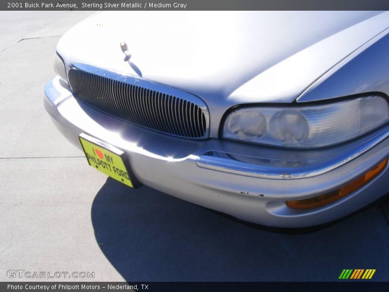 Sterling Silver Metallic / Medium Gray 2001 Buick Park Avenue