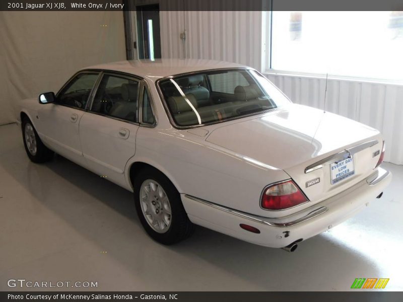 White Onyx / Ivory 2001 Jaguar XJ XJ8