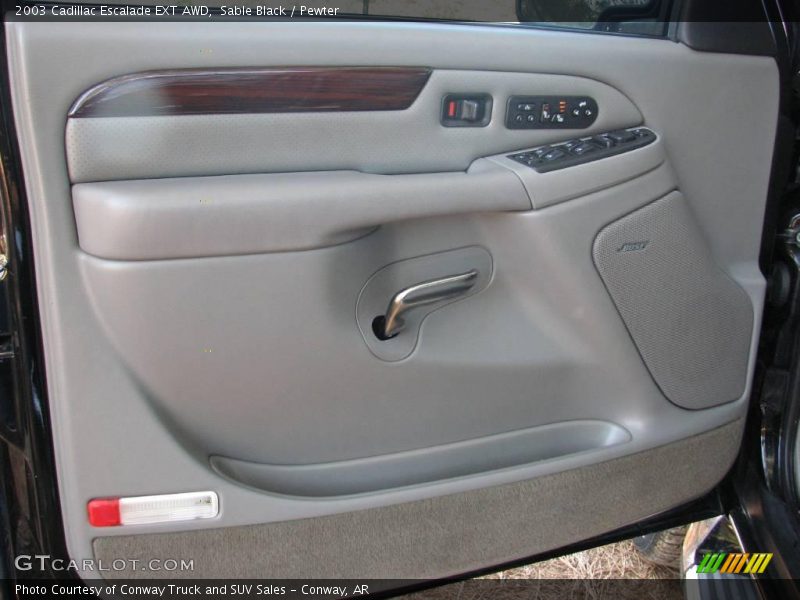 Sable Black / Pewter 2003 Cadillac Escalade EXT AWD