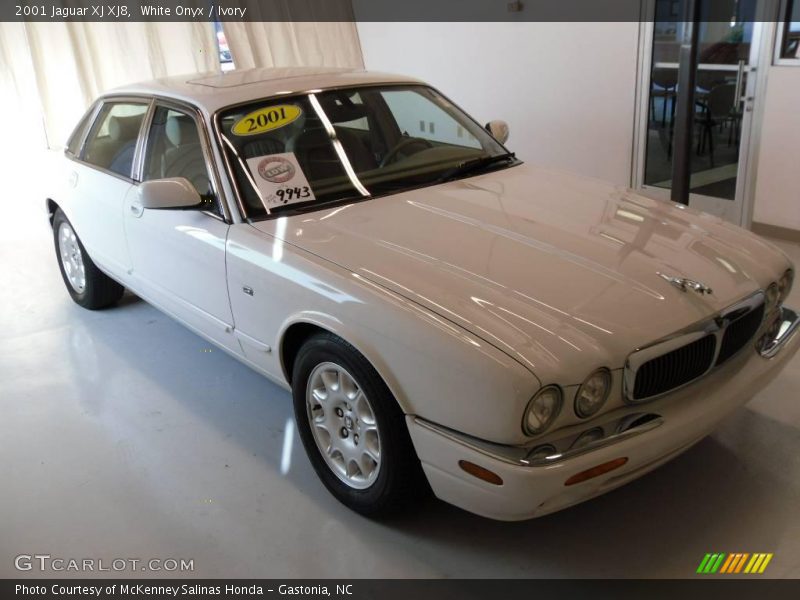 White Onyx / Ivory 2001 Jaguar XJ XJ8
