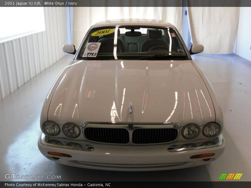 White Onyx / Ivory 2001 Jaguar XJ XJ8
