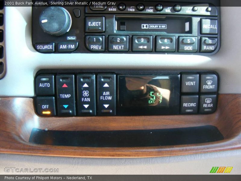 Sterling Silver Metallic / Medium Gray 2001 Buick Park Avenue