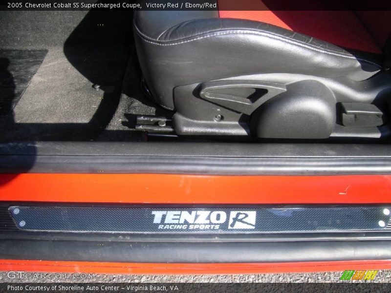 Victory Red / Ebony/Red 2005 Chevrolet Cobalt SS Supercharged Coupe