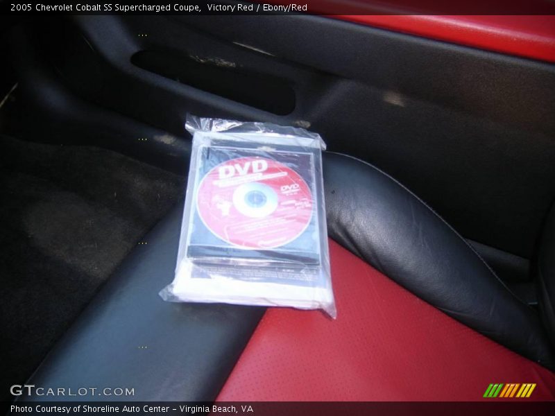 Victory Red / Ebony/Red 2005 Chevrolet Cobalt SS Supercharged Coupe