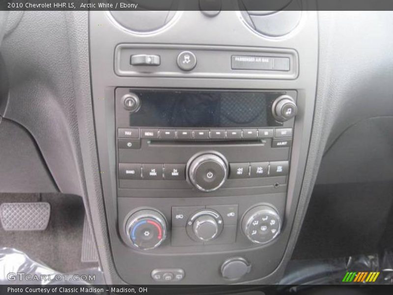 Arctic White / Ebony 2010 Chevrolet HHR LS