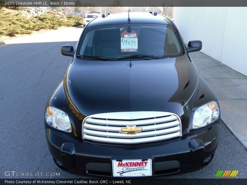 Black / Ebony 2010 Chevrolet HHR LS