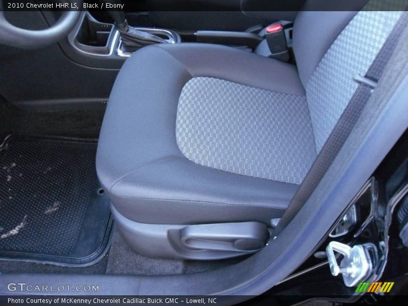 Black / Ebony 2010 Chevrolet HHR LS