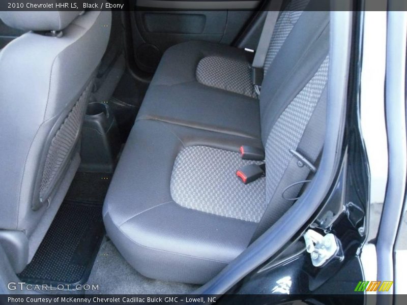 Black / Ebony 2010 Chevrolet HHR LS