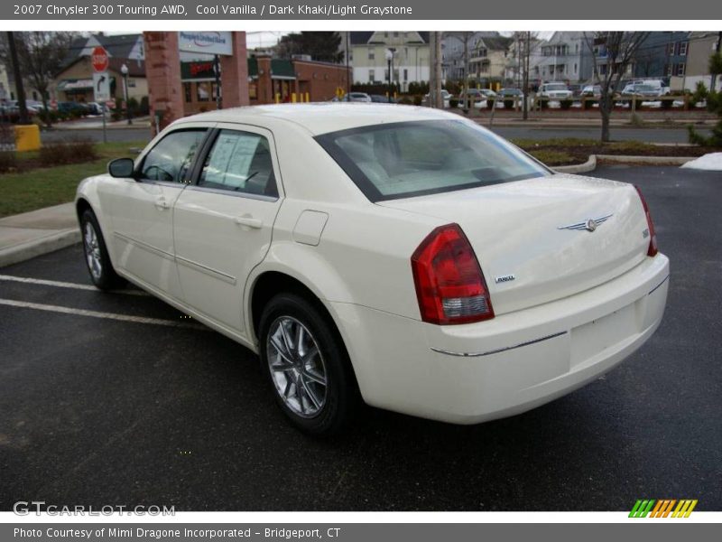 Cool Vanilla / Dark Khaki/Light Graystone 2007 Chrysler 300 Touring AWD