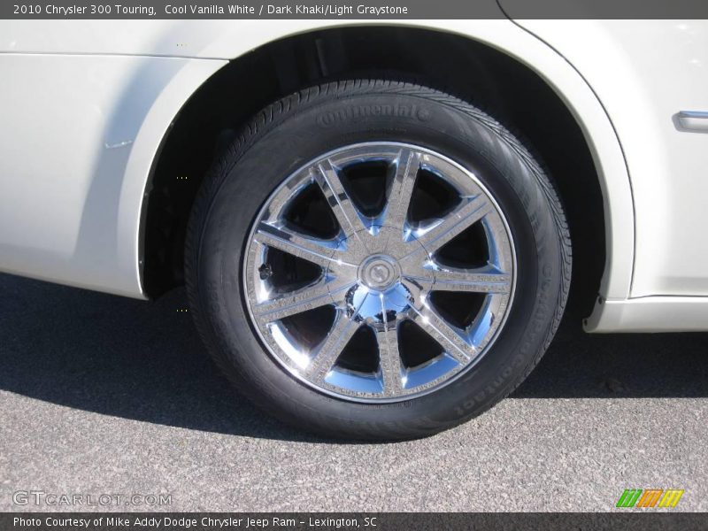 Cool Vanilla White / Dark Khaki/Light Graystone 2010 Chrysler 300 Touring