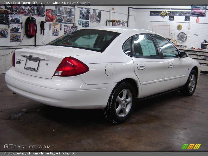 Vibrant White / Medium Graphite 2001 Ford Taurus SES