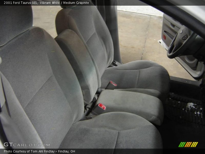 Vibrant White / Medium Graphite 2001 Ford Taurus SES