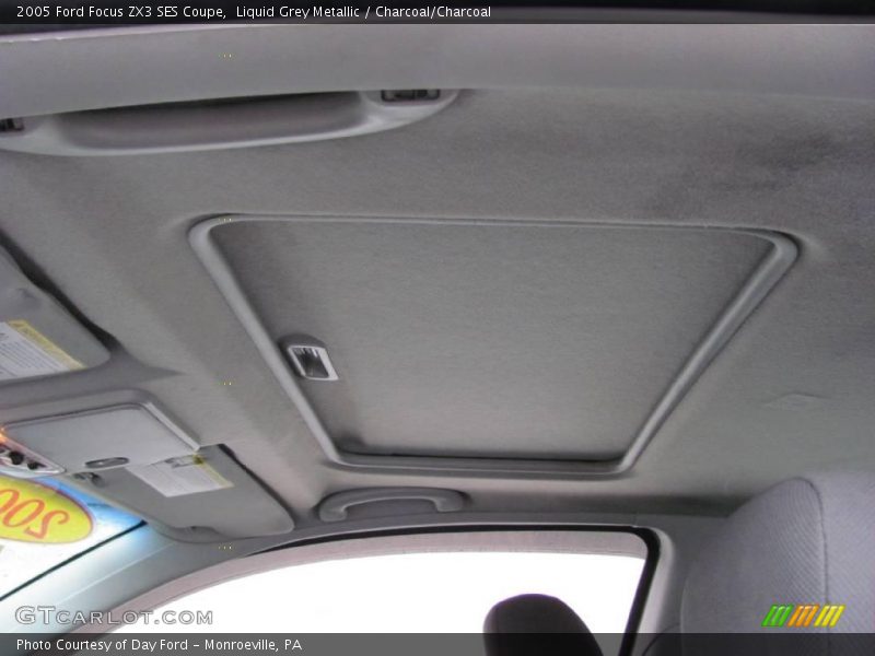 Liquid Grey Metallic / Charcoal/Charcoal 2005 Ford Focus ZX3 SES Coupe