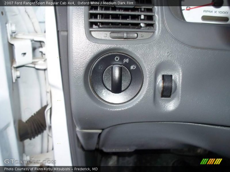 Oxford White / Medium Dark Flint 2007 Ford Ranger Sport Regular Cab 4x4