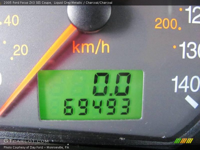 Liquid Grey Metallic / Charcoal/Charcoal 2005 Ford Focus ZX3 SES Coupe
