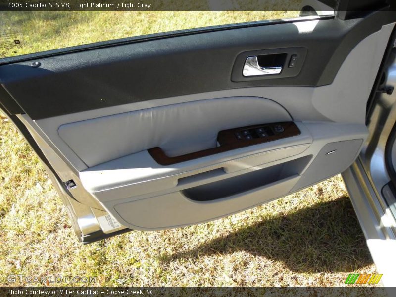 Light Platinum / Light Gray 2005 Cadillac STS V8