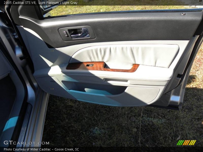 Light Platinum / Light Gray 2005 Cadillac STS V8