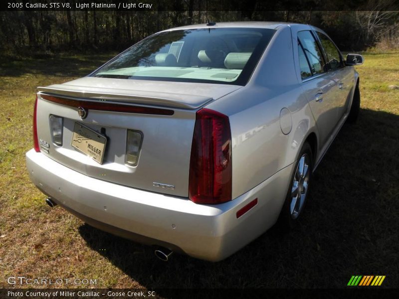 Light Platinum / Light Gray 2005 Cadillac STS V8