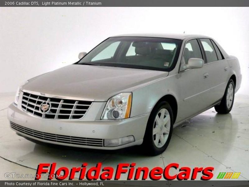 Light Platinum Metallic / Titanium 2006 Cadillac DTS