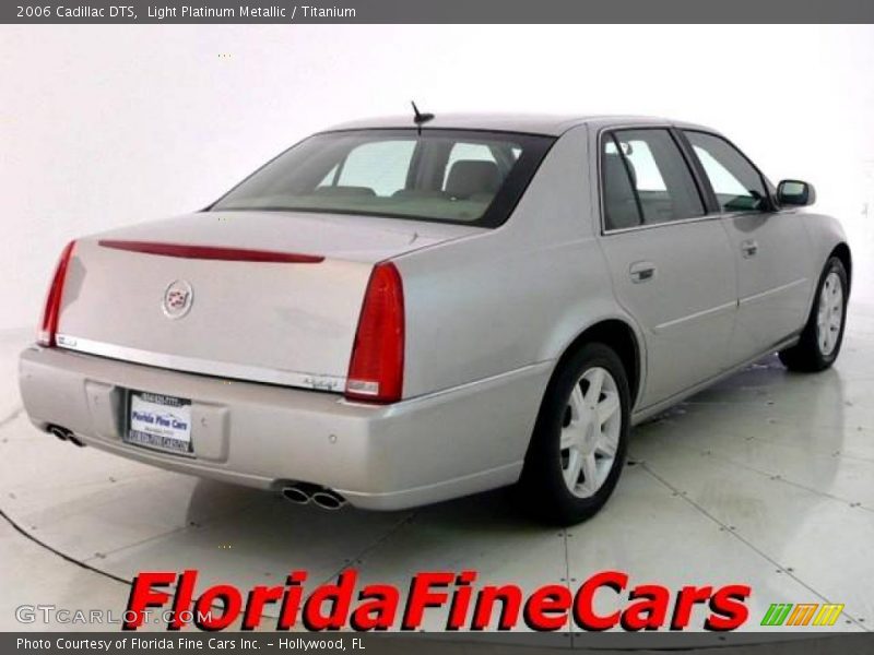 Light Platinum Metallic / Titanium 2006 Cadillac DTS