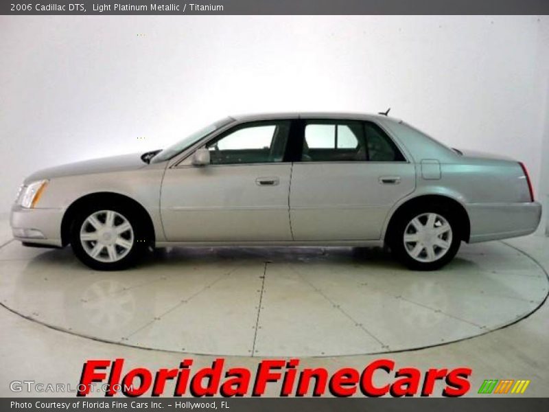 Light Platinum Metallic / Titanium 2006 Cadillac DTS